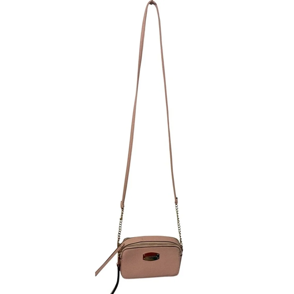 Vintage Liz Claiborne Women's  Pink Leather Zipper Shoulder Bag Pebble Small